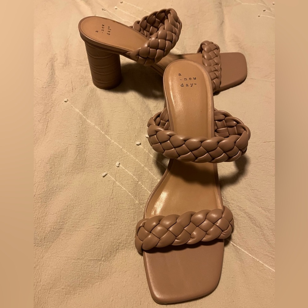 A New Day Shoes Womens 11 Basil Heels Braided Sandals Square Toe NWOT